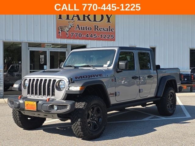 2020 Jeep Gladiator Mojave in Billet Silver Metallic Clearcoat — front three-quarter view