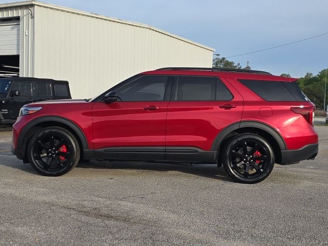 2023 Ford Explorer — side profile view