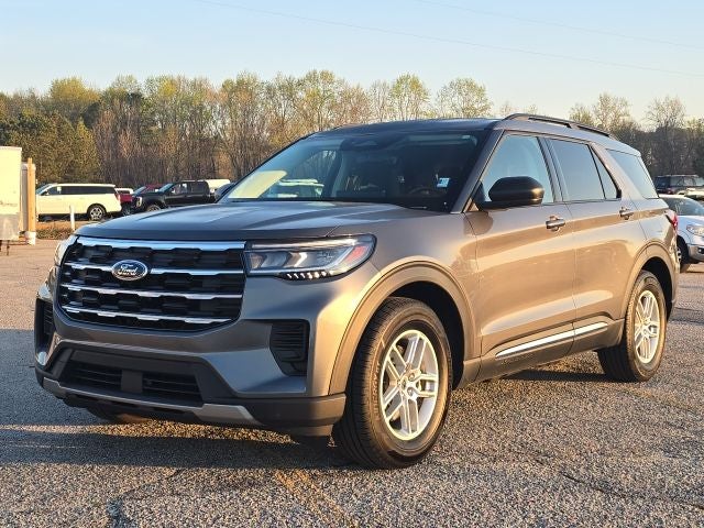 2025 Ford Explorer Active in Gray Metallic — front three-quarter view