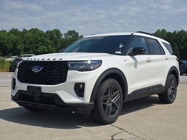 2025 Ford Explorer ST-Line in White Metallic — front three-quarter view