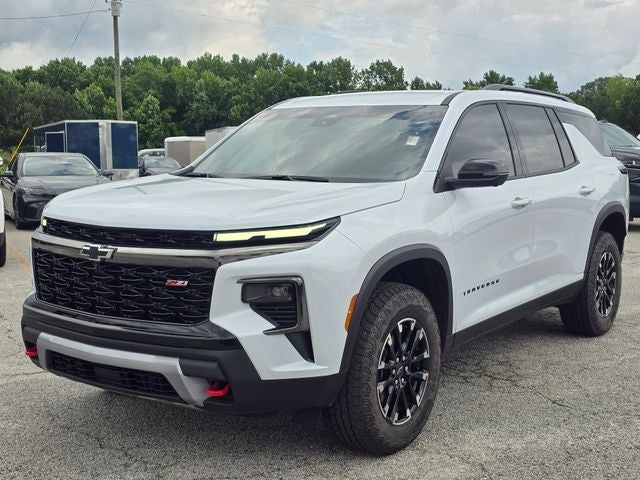 2026 Chevrolet Traverse Z71 in Polar White Tricoat — front three-quarter view