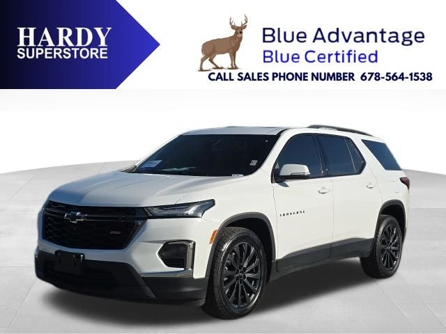 2023 Chevrolet Traverse RS in Summit White — front three-quarter view